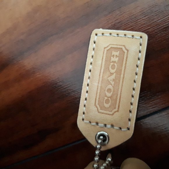 Signature Coach Messenger Laptop Shoulder Bag - Picture 6 of 7